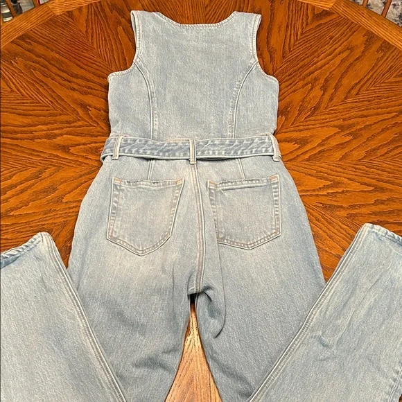 GRLFRND Amaya Belted Jumpsuit “Someone New” Light Wash Denim. Size XS - Picture 4 of 15